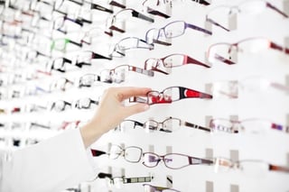 Are-Wire-or-Plastic-Eyeglass-Frames-Right-for-You.jpg